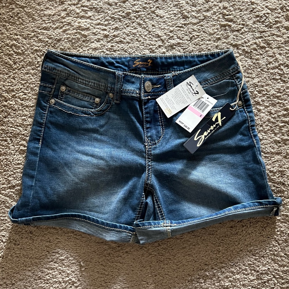 Seven7 Jean Shorts- BNWT- size 6